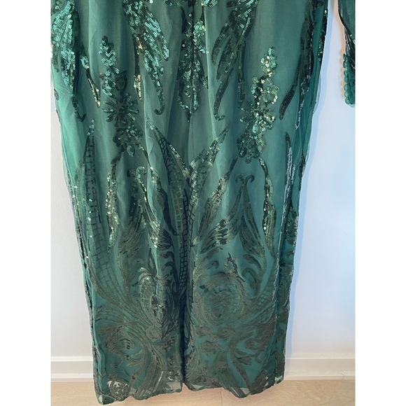 Elegant Green Sequin Midi Dress - Picture 10 of 14